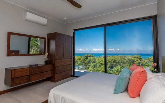 Dreamy Jungle Ocean-view Luxury Villa w Pool