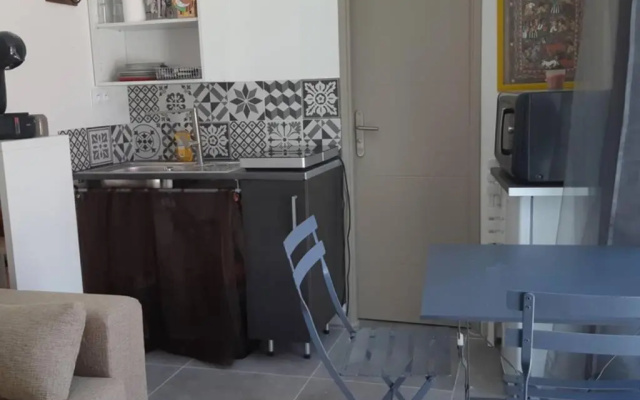 Studio avec jardin et parking privé