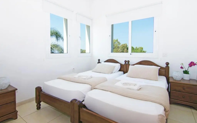 Villa Thelma