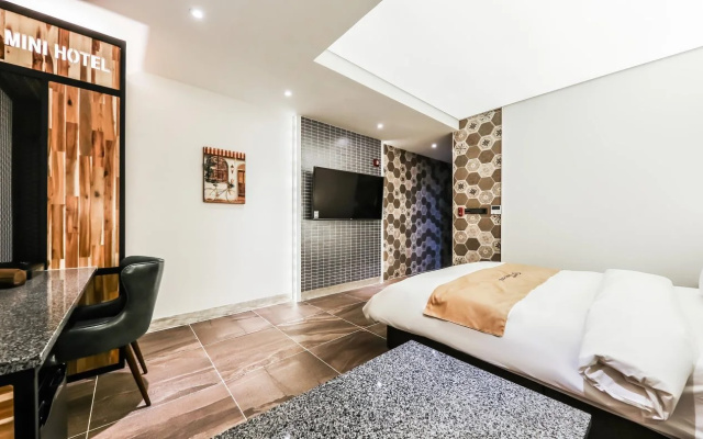 Cheongju Mini Hotel