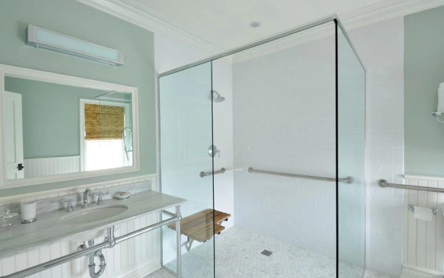 The Quogue Club at Hallock House