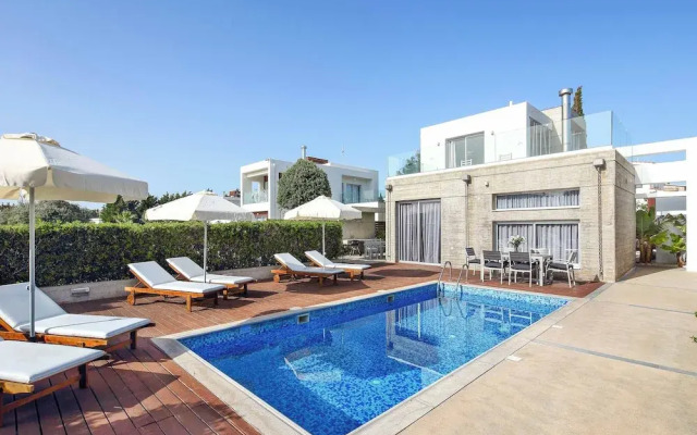 Villa Periwinkle