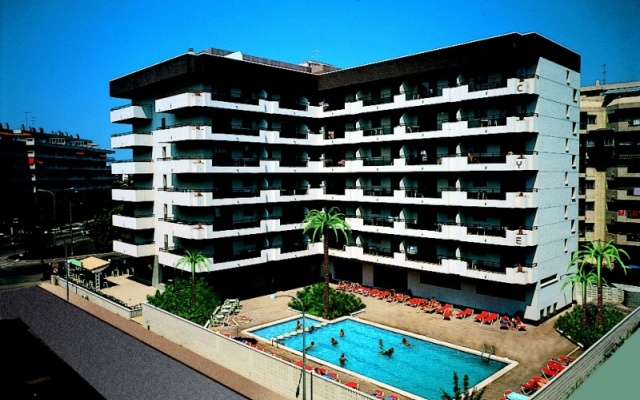 Отель Apartaments CYE SALOU Испания, Салоу - 1 отзыв об отеле, цены и фото номеров - забронировать отель Apartaments CYE SALOU онлайн вид на фасад