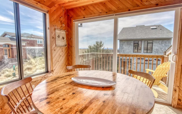 Osborne Beach House (MCA 139)