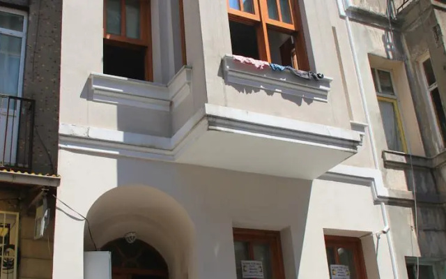 Taz-Mania Hostel
