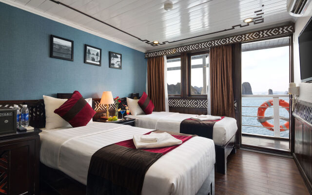 Отель Halong Carina Cruise комната для гостей