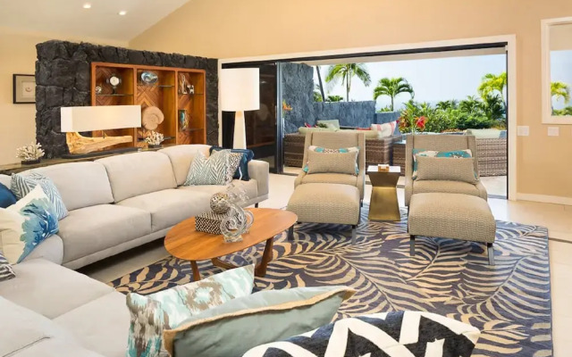 Gated Keauhou Residences w Ocean Views Pool