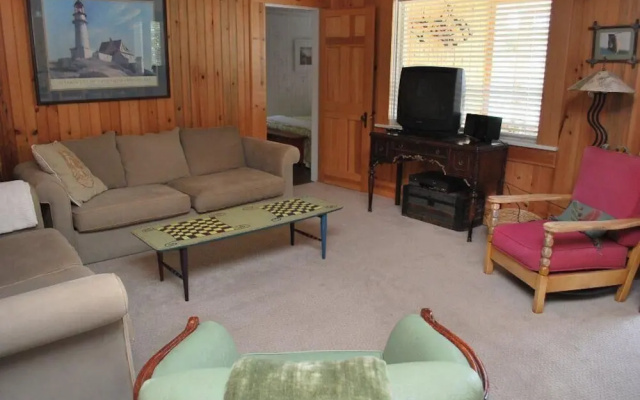 310 9Th Ave
