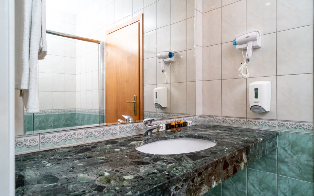 MPM Kalina Garden Hotel