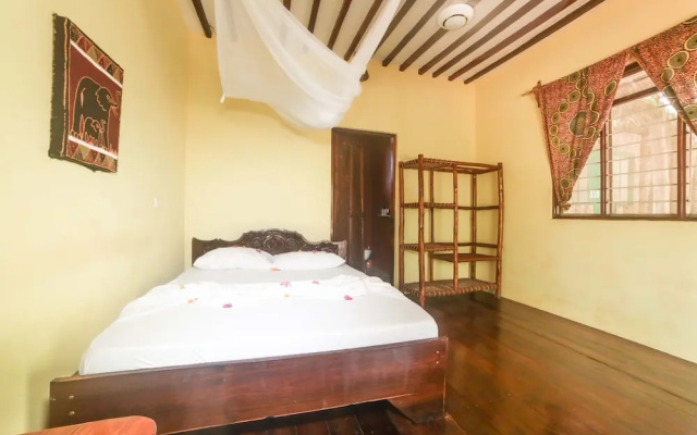 Demani Lodge