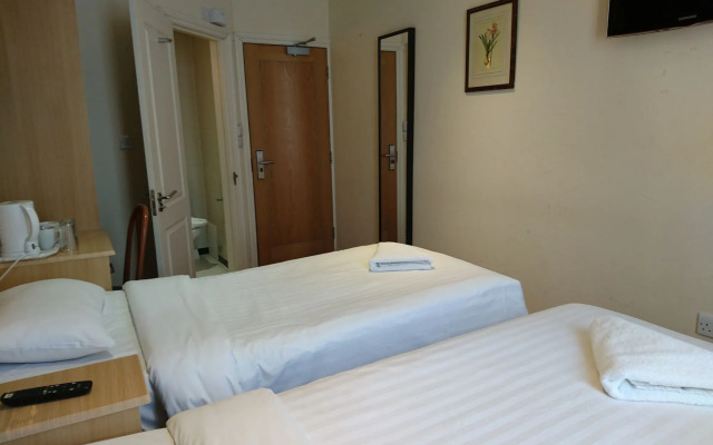 Mina Hotel