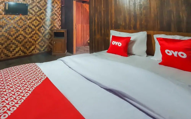 OYO 951 Cempaka Ratu Beach Resort