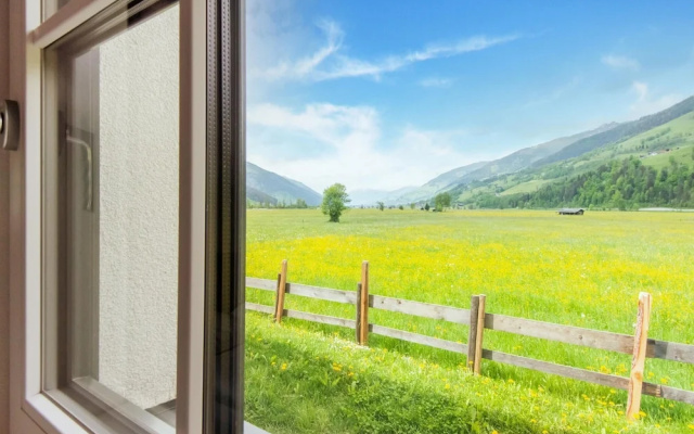 Luxurious Holiday Home With Sauna in Niedernsill / Salzburgerland
