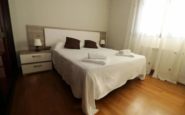 Apartamento , wifi y garaje cerca del centro