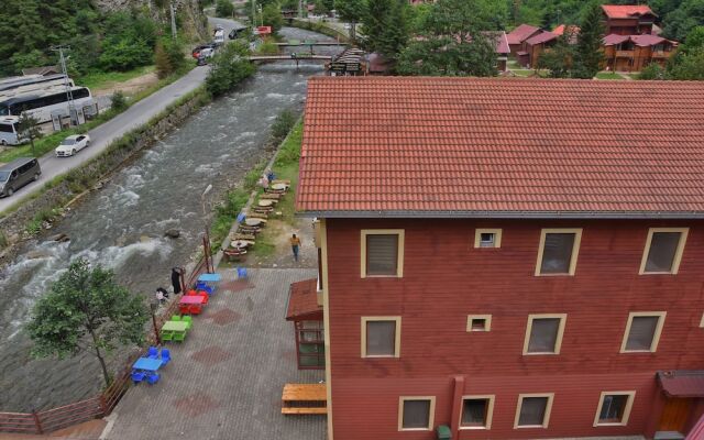Uzungol Soylu Hotel Турция, Узунгёль - отзывы, цены и фото номеров - забронировать отель Uzungol Soylu Hotel онлайн вид на фасад