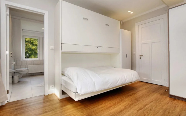 Opulent Holiday Home in Spa with Sauna, Hot Tub, Playroom