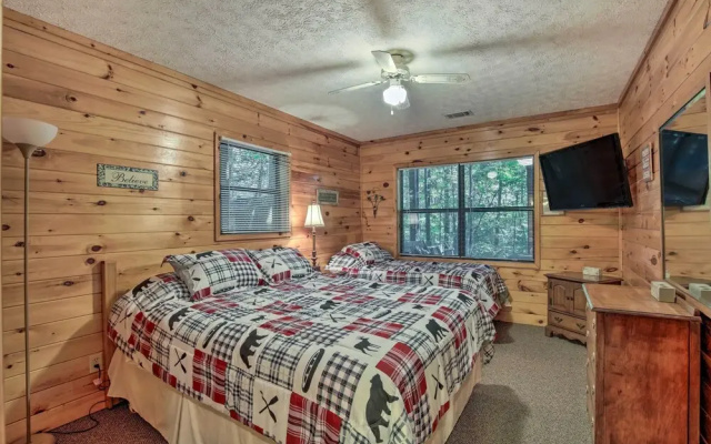 Blairsville Cabin w/ Private Hot Tub!