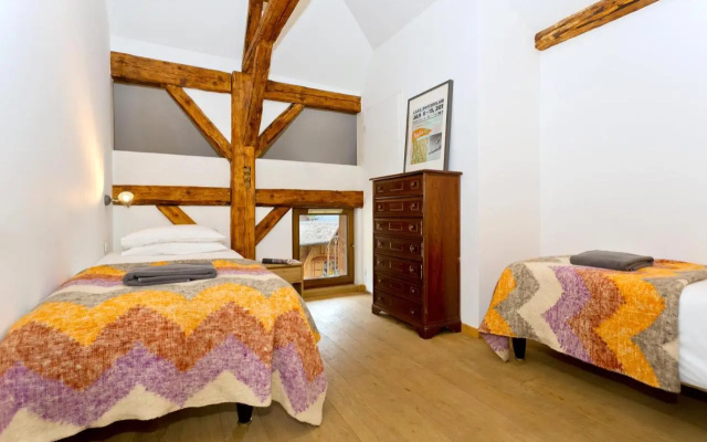 Hideout Hostel
