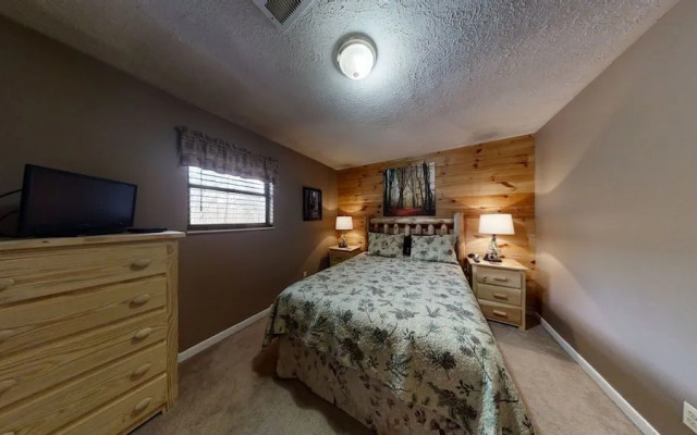 Heaven's Door 2 Bedroom Cabin by RedAwning