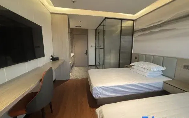 Lize Hotel