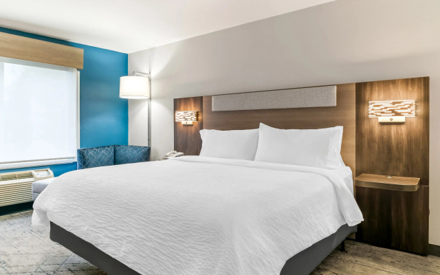 Holiday Inn Express Lapeer by IHG