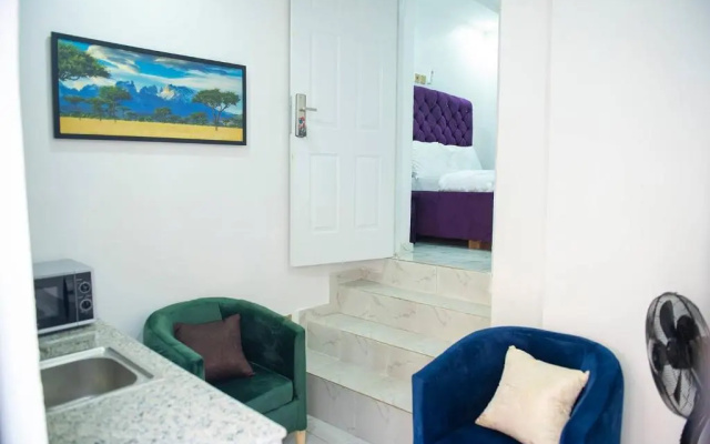 Charming 1-bed Apartment in Abuja