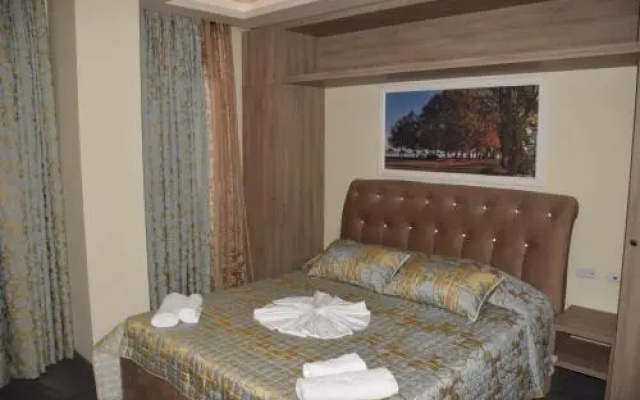 Hotel Pogradeci 2