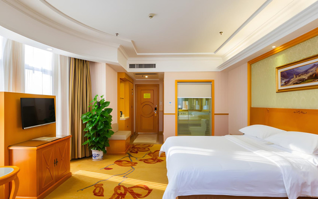 Vienna Hotel Shenzhen View Lake Park