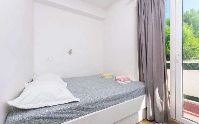 Apartment Livr