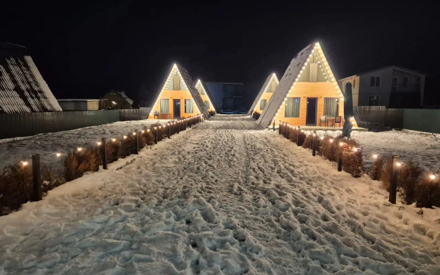 Шале Emerald Cottages