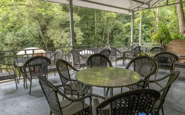 Yishu Qingcheng Homestay