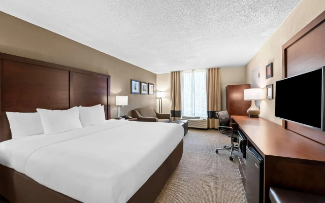 Comfort Inn & Suites Durham near Duke University