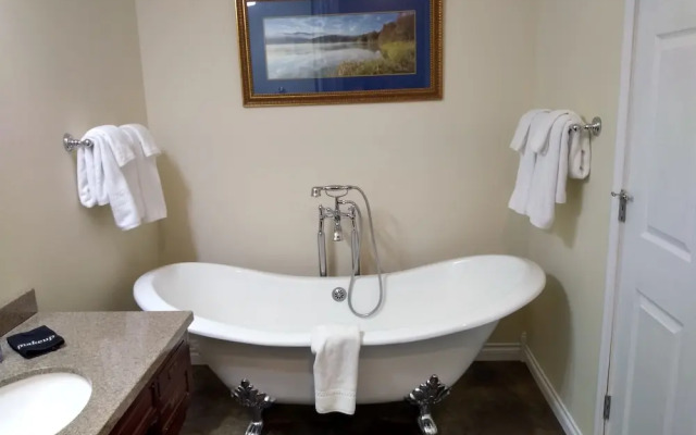 Swantown Inn