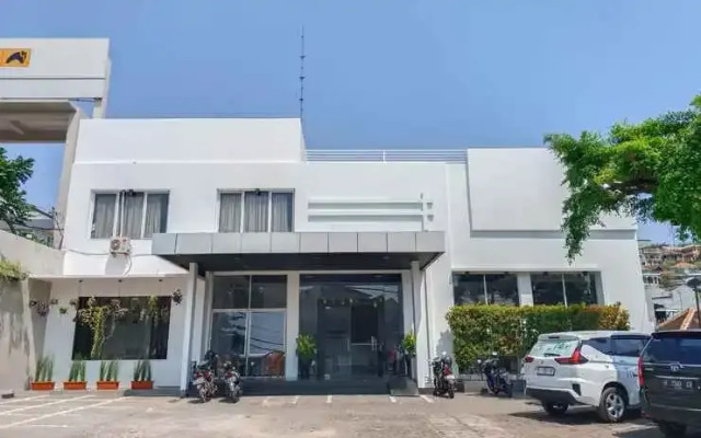 Tugu Indah Hotel