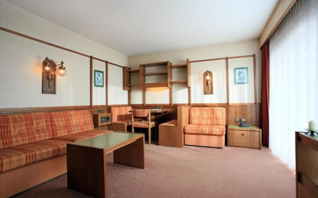  Apartmenthaus Brixen & Haus Central