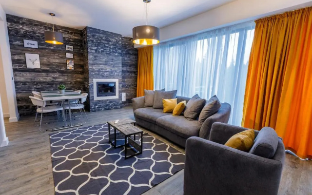 Pine Woods Apartment A28 in Silver Mountain