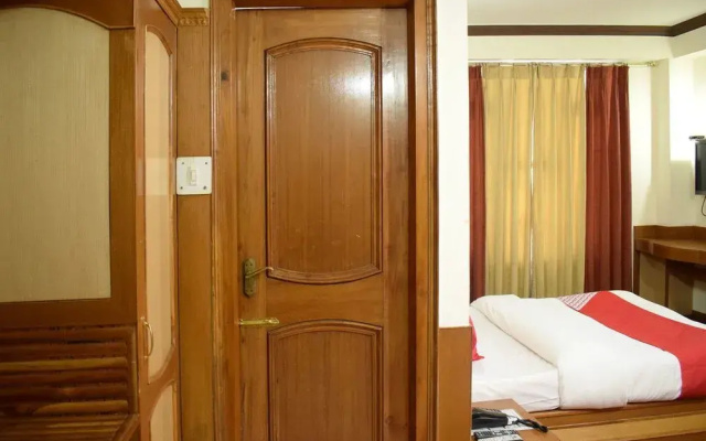 OYO 10692 Hotel Shubham
