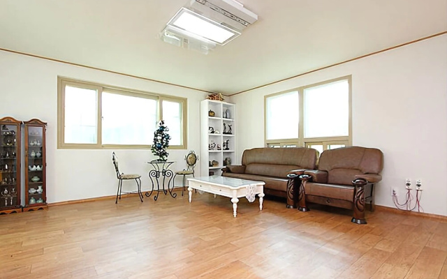 cheongpyeong iris pension
