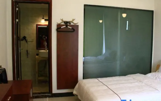 Xingyi Nanshannan Inn