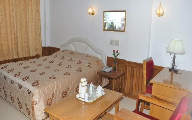 Golden Star Hotel