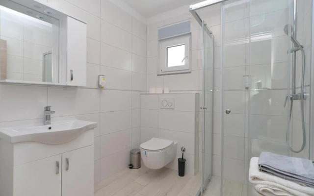 House Mirna 2177