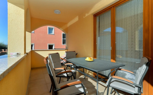 Apartment 1807