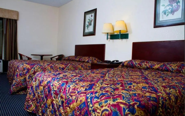 Country Hearth Inn
