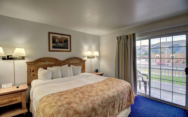 Days Inn by Wyndham Lolo / Missoula Area
