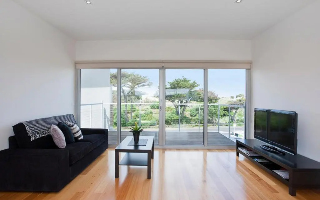 Four Kings Apartment - Deluxe 2br #3