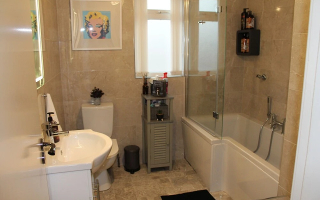 Stunning 4-bed House in Belfast