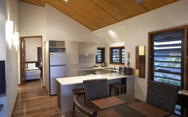 Pure Magnetic Villa