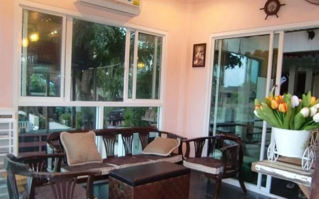 The Seven Seas Riverside Ayutthaya