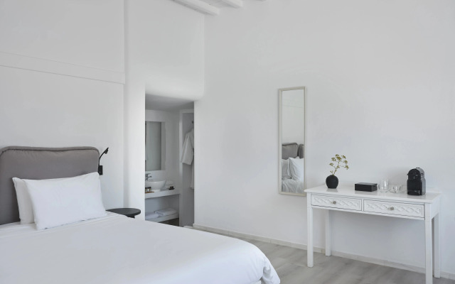 Pietra e Mare - Mykonos Moments by Mr and Mrs White