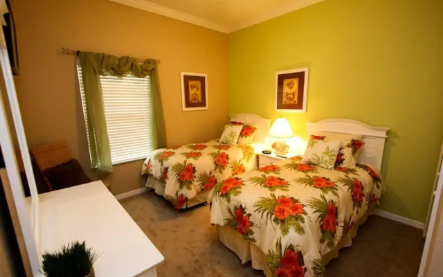 709 Bahama Bay